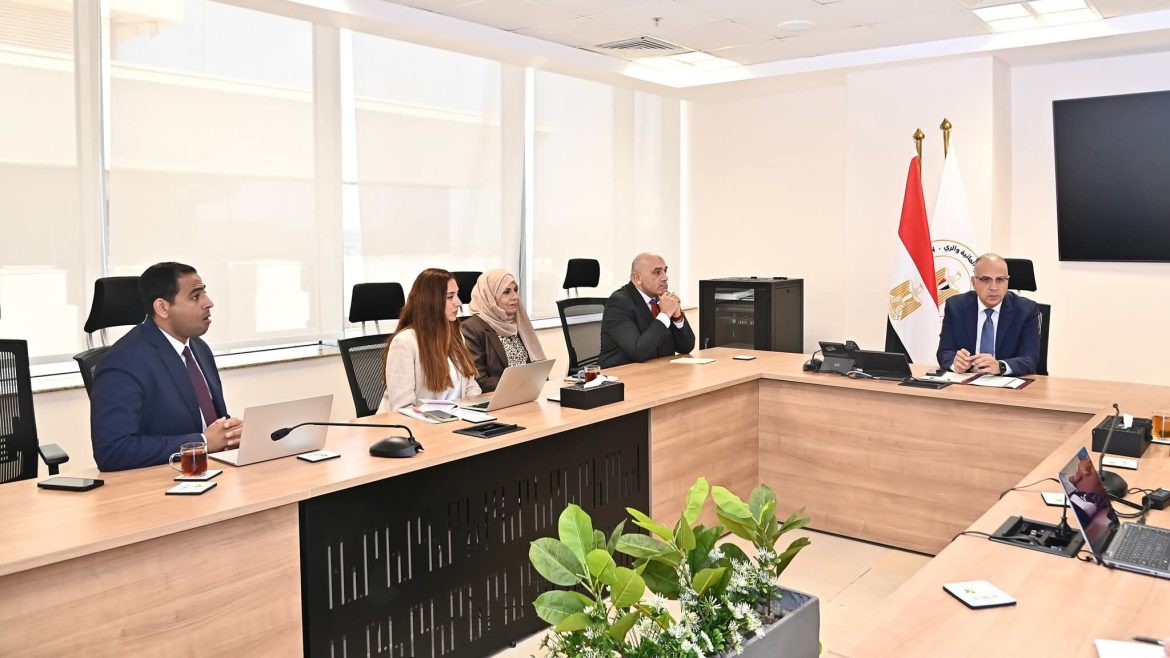 وزير الري: تعزيز التعاون بين الوزارة و مبادرة المدرسة الرقمية لتدريب العاملين بمجال المياه وزير الري: تعزيز التعاون بين الوزارة و مبادرة المدرسة الرقمية لتدريب العاملين بمجال المياه