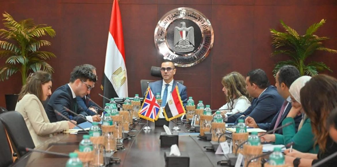 وزير الاستثمار: إعداد سياسة تجارية ترتكز على الانفتاح وتعزيز الشراكات الإقليمية وزير الاستثمار: إعداد سياسة تجارية ترتكز على الانفتاح وتعزيز الشراكات الإقليمية