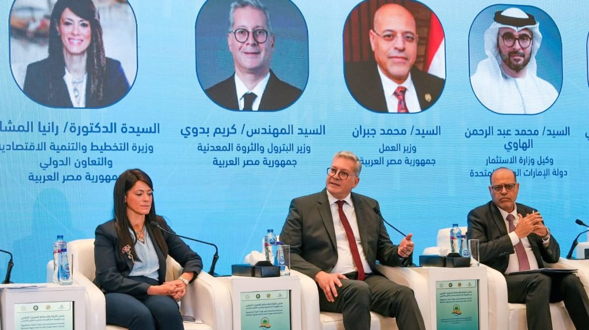 وزير البترول: برامج كفاءة استخدام الطاقة تفتح آفاقاً للتعاون أمام شركات القطاع الخاص في الدول العربية