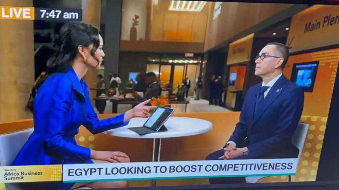 وزير الاستثمار: نعمل على جذب استثمارات البنية التحتية الحديثة