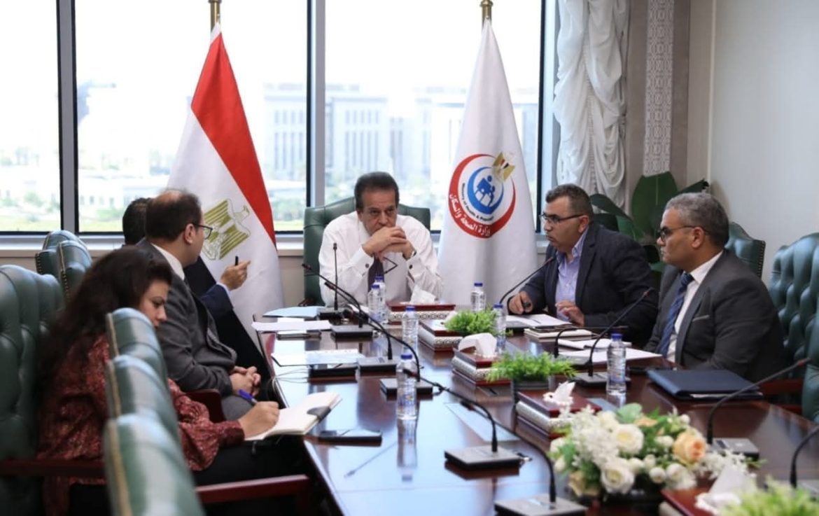 وزير الصحة يوجه بسرعة تنفيذ تطوير مستشفى أم المصريين