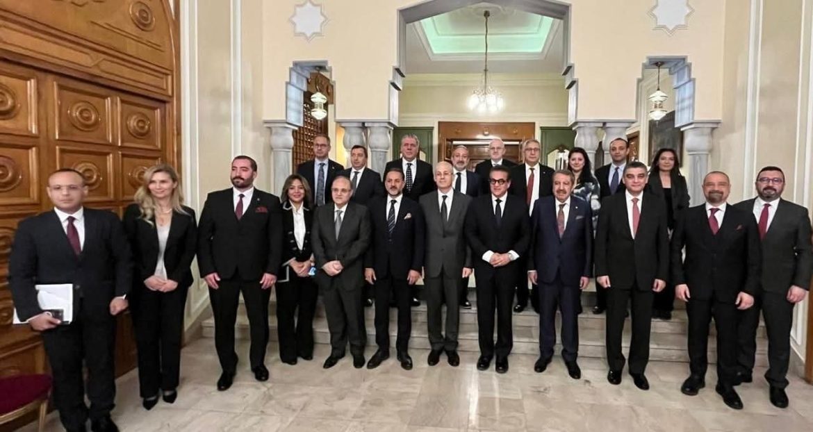 وزير الصحة يبحث جذب الاستثمارات في مجالات الصحة الرقمية مع اتحاد الغرف التركية