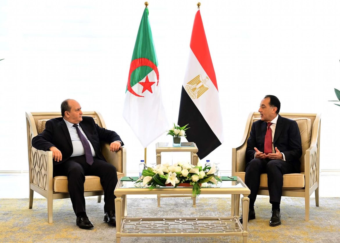 رئيس الوزراء: العلاقات الجزائرية المصرية تاريخية بُنيت على القيم والمبادئ المشتركة