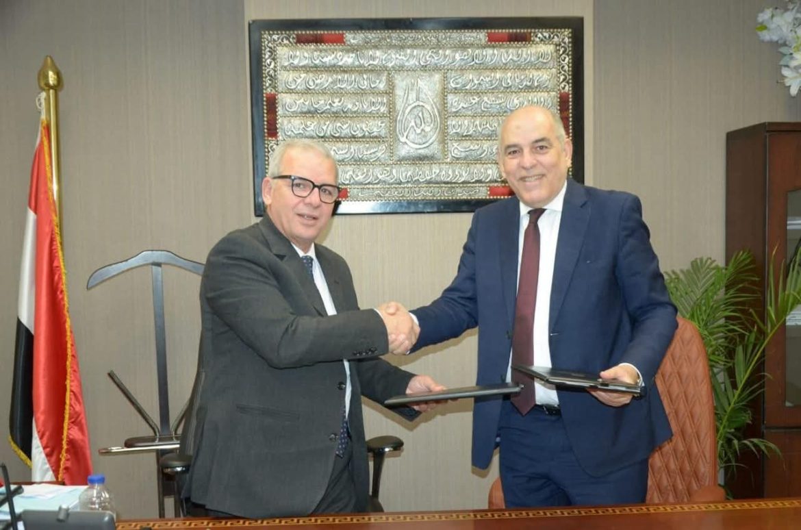 هيئة المجتمعات العمرانية ونادي الصيد المصري يوقعان أرض تخصيص لإقامة نادٍ رياضي