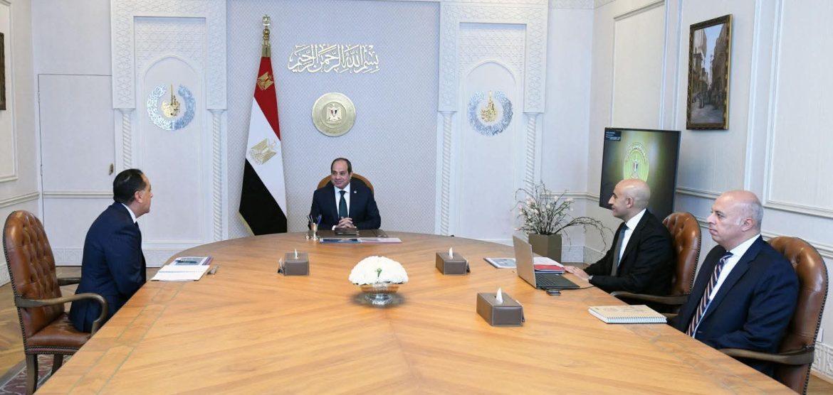الرئيس السيسي يبحث عدداً من ملفات عمل وزارة التربية والتعليم
