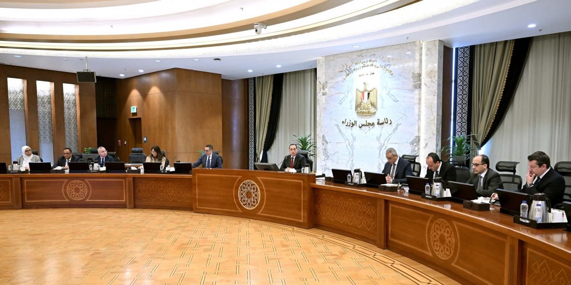 رئيس الوزراء: الحكومة تُولي ملف التصدير أهمية قصوي