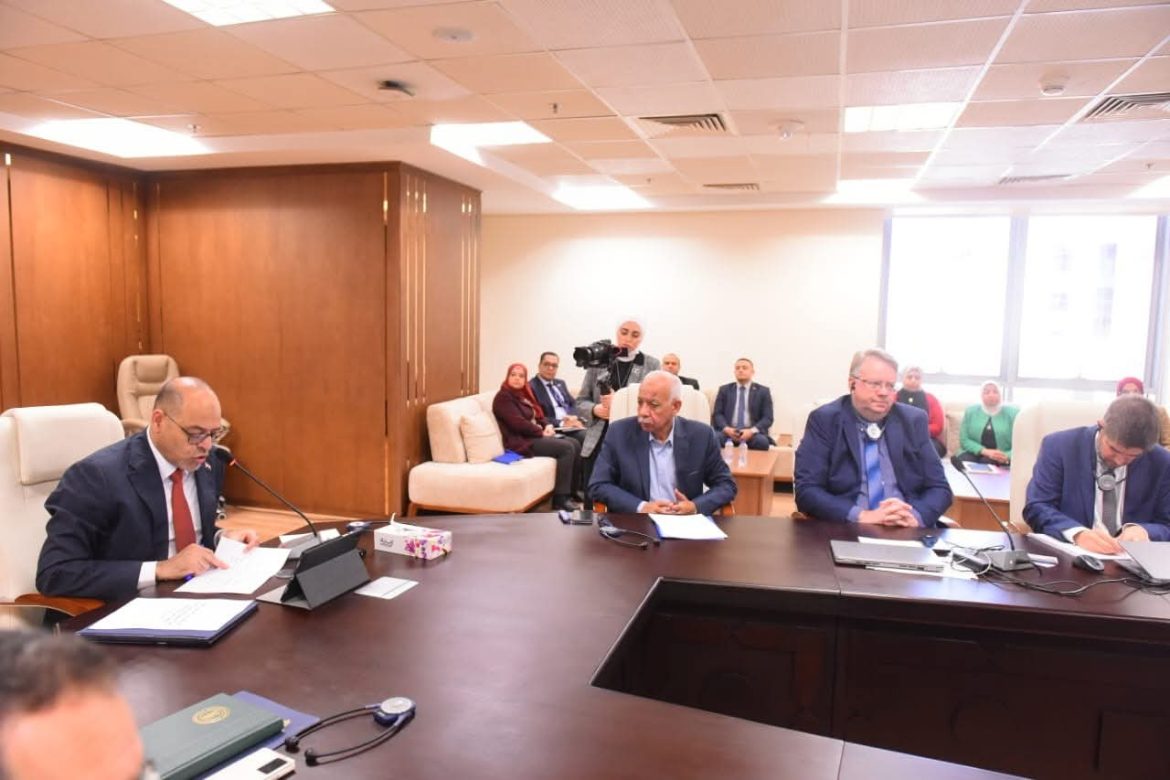 وزير العمل يتابع مستجداد إعداد الاستراتيجية الوطنية للتشغيل