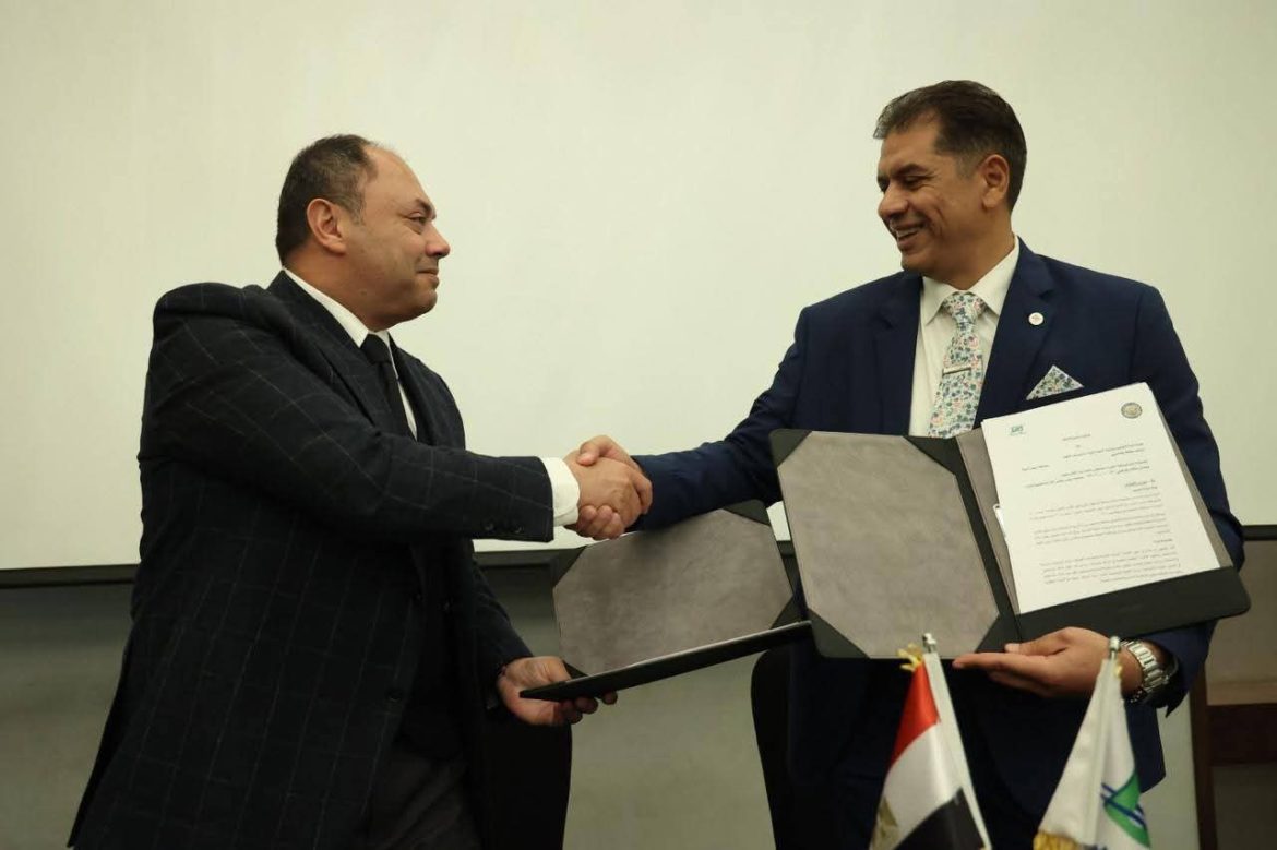 تنمية الصعيد ودوترا يوقعان مذكرة تفاهم لتعزيز التصنيع الزراعي