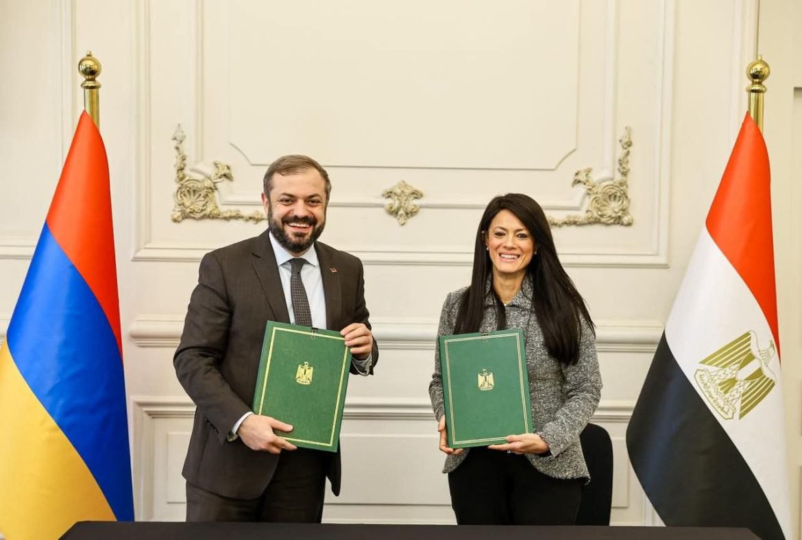 وزيرة التخطيط توقع بروتوكول لتوسيع نطاق التعاون بين مصر وأرمينيا 