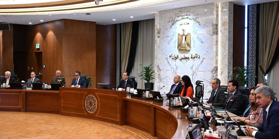 رئيس الوزراء: الاقتصاد الوطني حقق نموًا ملحوظًا بمشاركة القطاع الخاص