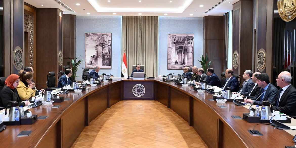 رئيس الوزراء: التعامل الفوري مع أي تعديات على مجرى نهر النيل