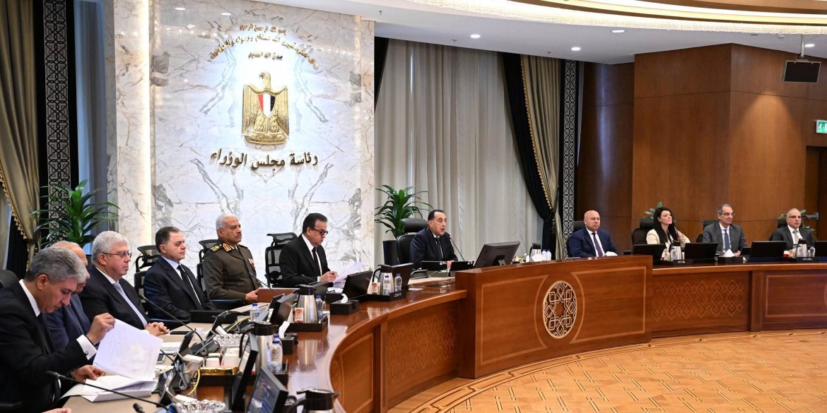 رئيس الوزراء يترأس الاجتماع الأسبوعي الأول للحكومة في 2026
