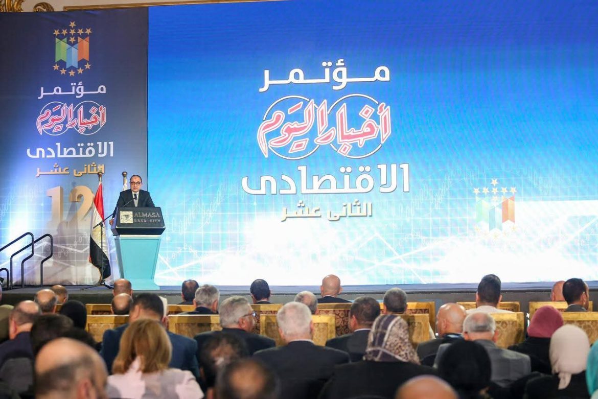 وزير قطاع الأعمال: الصناعة والإنتاج والتصدير والاستثمار ركائز للجمهورية الجديدة