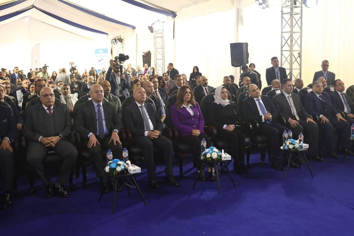 النقل العام: بدء تطبيق منظومة الدفع الإلكتروني بالقاهرة