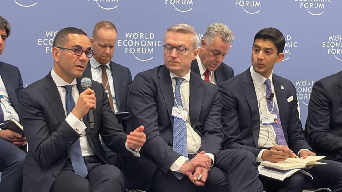 وزير الاستثمار: نهدف إلى رقمنة جميع الإجراءات الحكومية المتعلقة بالأعمال