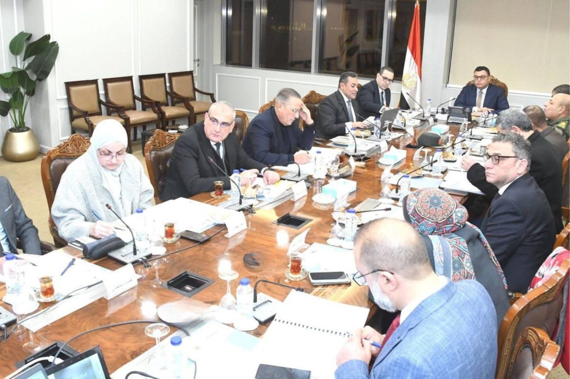 هيئة التنمية السياحية تبحث دعم المستثمرين في المشروعات الفندقية