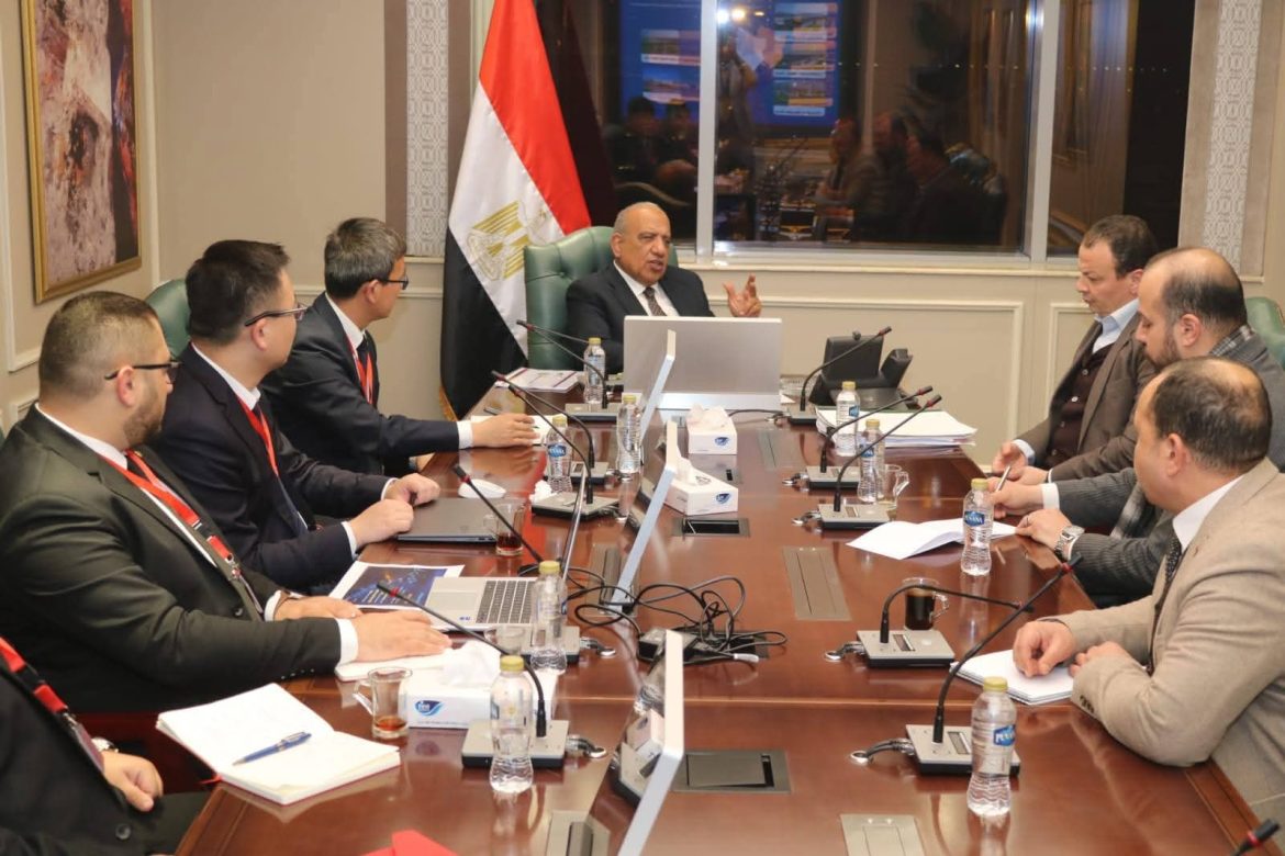 وزير الكهرباء يبحث في تصنيع توربينات الرياح مع مجموعة SANY  الصينية