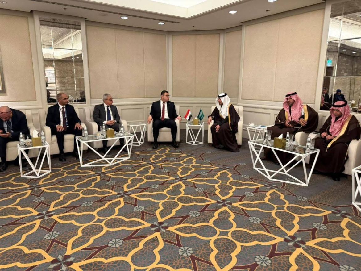 وزير الإسكان يناقش تفعيل مذكرة التفاهم مع وزارة البلديات والإسكان بالسعودية