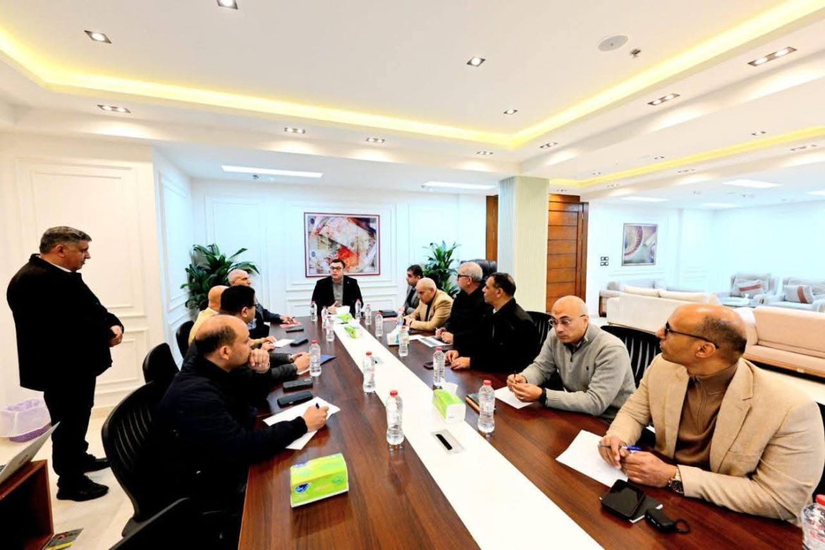 وزير الإسكان يتابع سير العمل بالمشروعات الجارية بمدينة حدائق أكتوبر