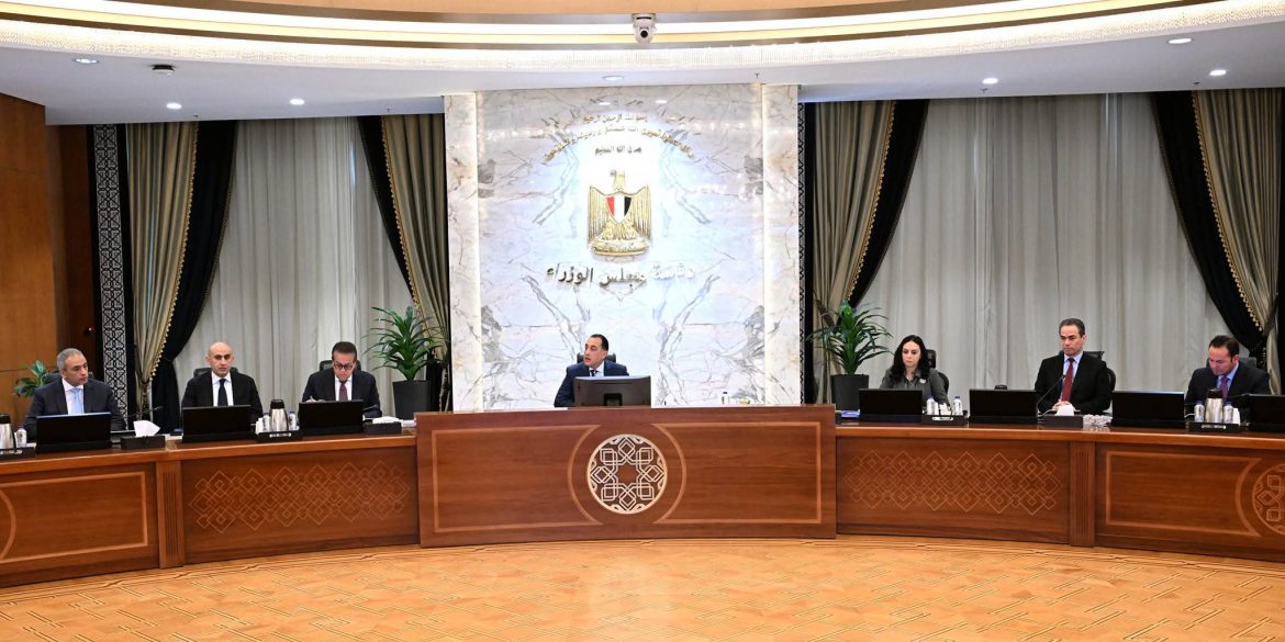 رئيس الوزراء يتابع إلزام المنصات الرقمية بتعزيز الأمان الافتراضي لحماية النشء