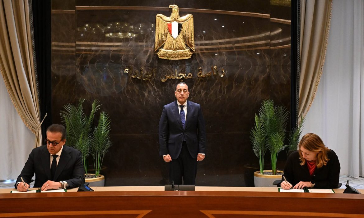 مصر توقع مذكرة تفاهم لدعم الشراكة في المجالات الصحية والطبية مع السويد