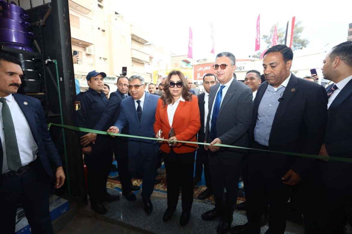وزيرا التموين والتنمية المحلية يفتتحان معرض أهلاً رمضان بالسنبلاوين