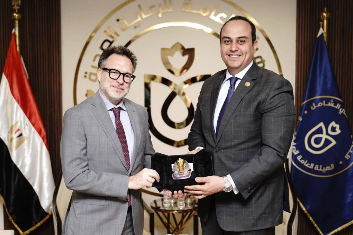 رئيس الرعاية الصحية يبحث في مجال التكنولوجيا الطبية مع السفير الكندي