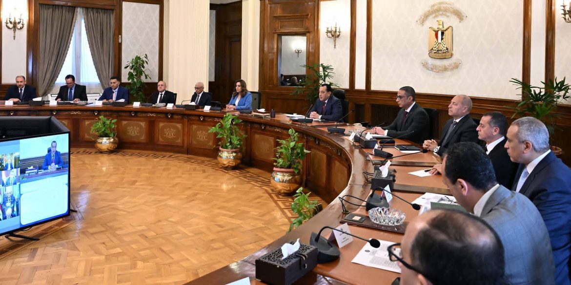 مدبولي يجتمع بالمحافظين الجدد ويقول ثقة الرئيس فيكم تكليف