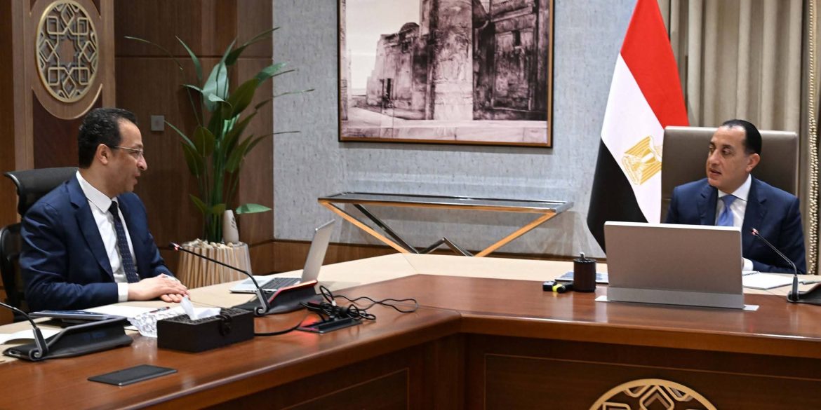 رئيس الوزراء يلتقي وزير الاتصالات لاستعراض محاور عمل الوزارة