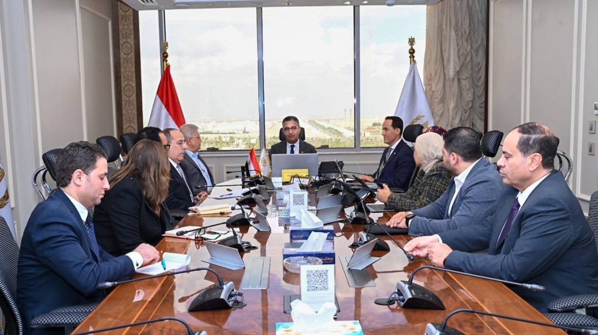 وزير التموين: التعاون مع حياة كريمة يخدم المواطن