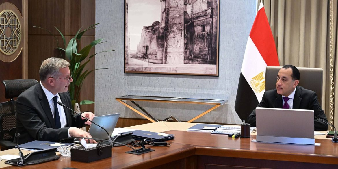 رئيس الوزراء يؤكد على سداد مستحقات شركات البترول والغاز العاملة في مصر