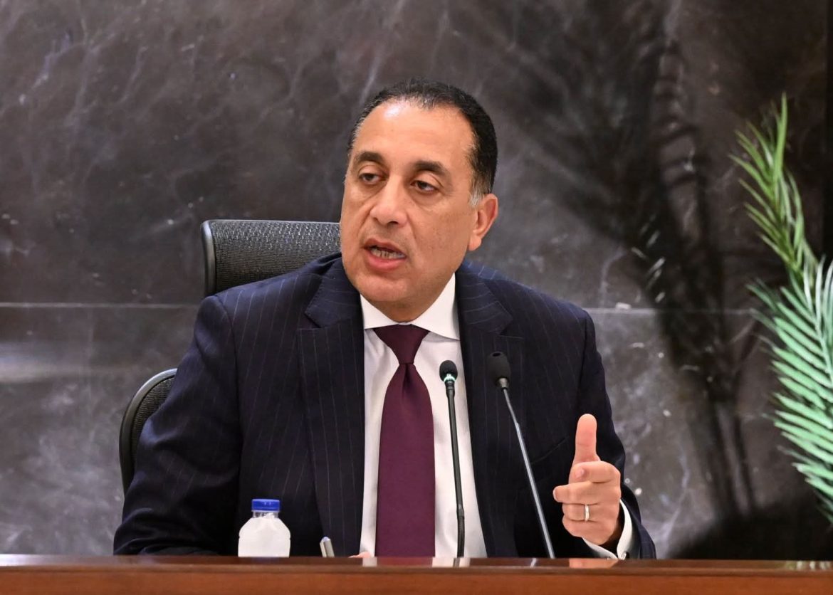 رئيس الوزراء يتابع تطورات الأحداث الاقليمية في المنطقة