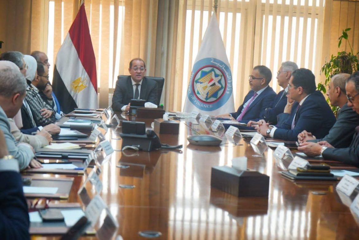 وزير المالية: هدفنا توسيع القاعدة الاقتصادية والضريبية لمساندة الممولين والمواطنين