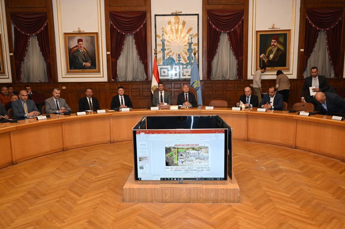 الصناعة: البدء في إنشاء مدرسة صناعية متخصصة في مجالات الرخام والجرانيت