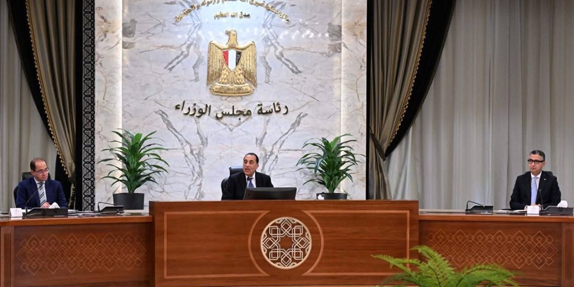 رئيس الوزراء: نشهد حالياً ظرفاً استثنائياً يعاني من تداعياته مختلف دول العالم