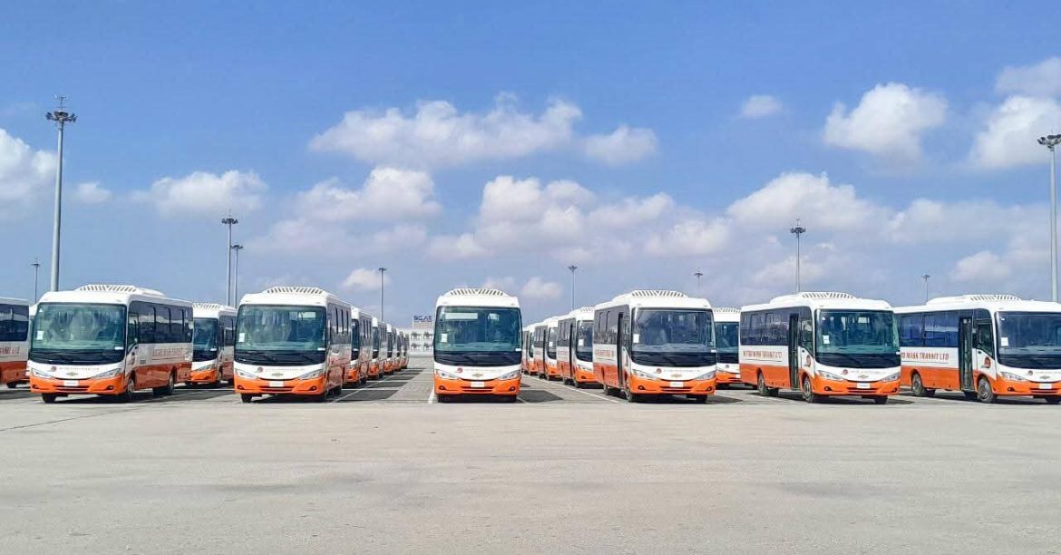 اقتصادية قناة السويس: شحن 100 حافلة مُصنّعة محليًا بميناء شرق بورسعيد