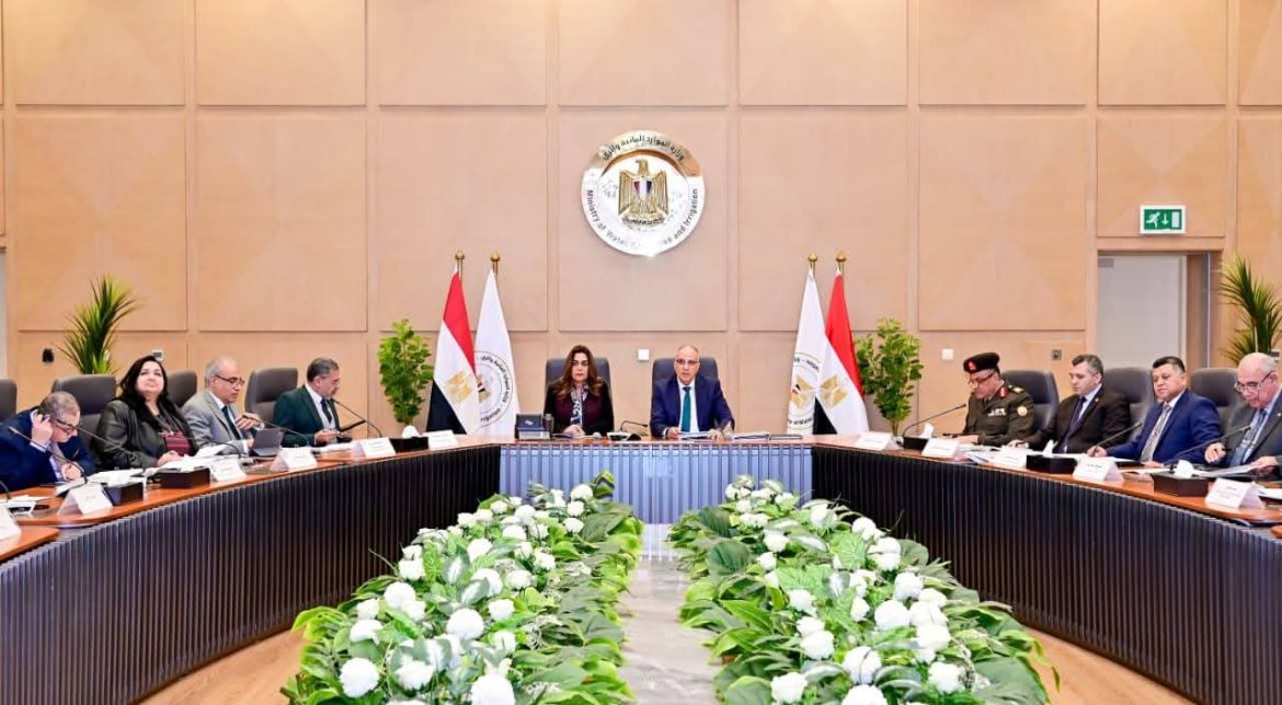 لجنة تراخيص الشواطئ توافق على 22 مشروعًا بينها خط غاز قومي بالسخنة