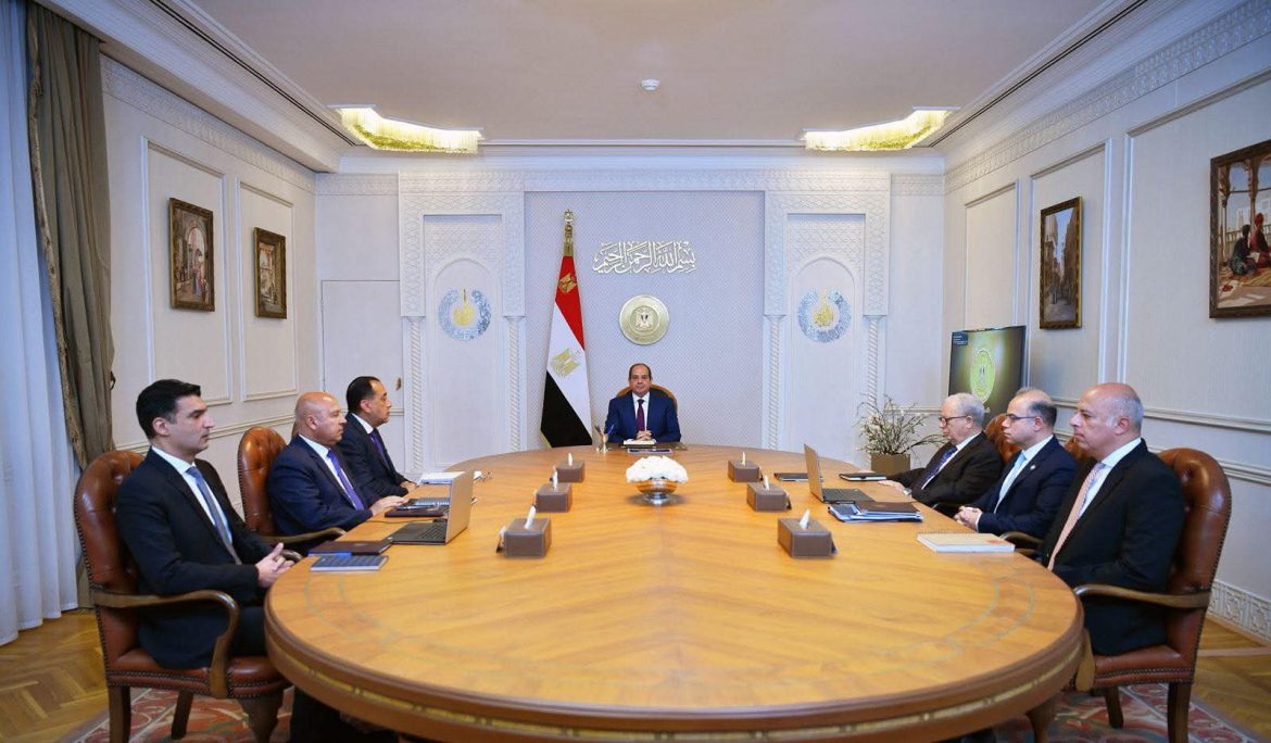الرئيس السيسي يترأس اجتماع لدعم الصناعة وتحصين الاقتصاد