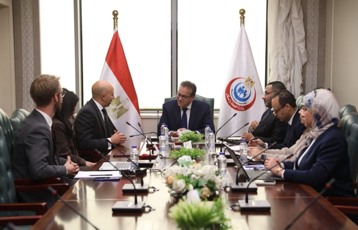 وزير الصحة يبحث تعزيز التعاون في الصحة الجلدية مع شركة لوريال مصر