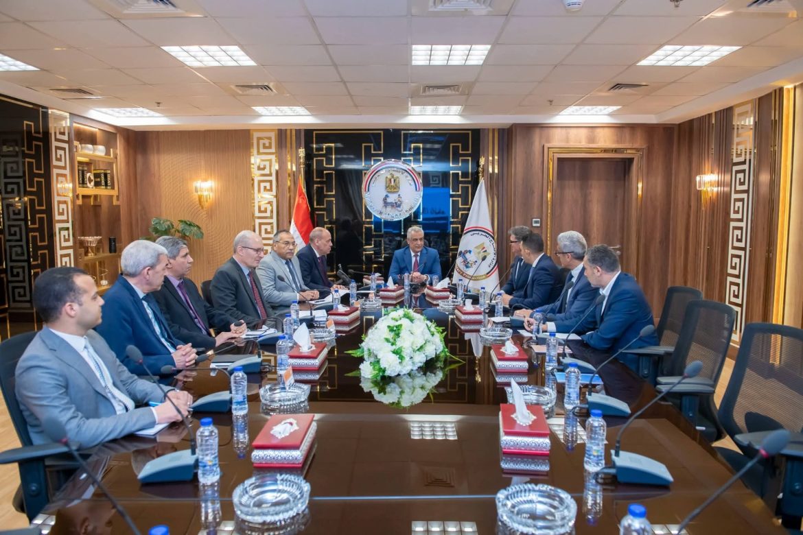 الإنتاج الحربي يبحث شراكات دولية لتوطين الصناعات الدفاعية