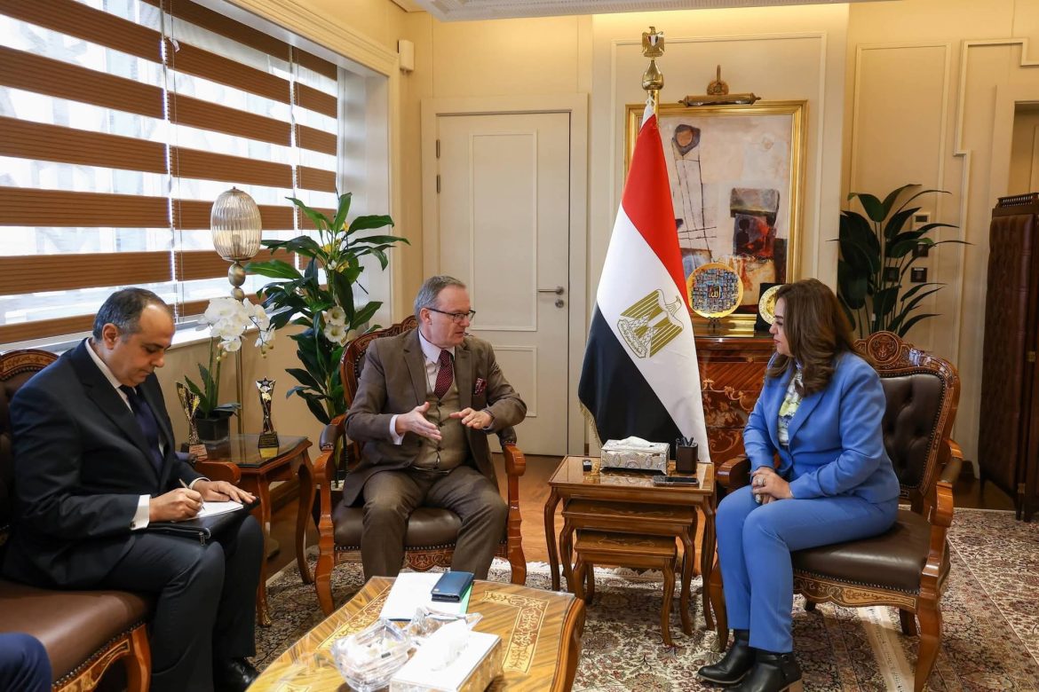 مصر والتشيك تتعاونان في التنمية المحلية والطاقة الشمسية والمدن الذكية