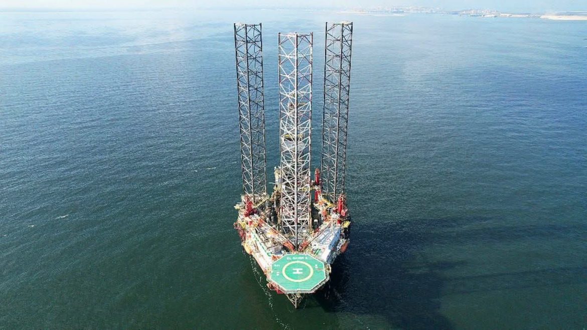 البترول: اكتشاف ضخم للغاز قبالة سواحل بورسعيد.. 2 تريليون قدم مكعب احتياطي