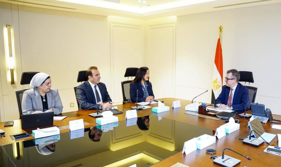 التخطيط: تمكين القطاع الخاص والتحول الرقمي في صدارة الأولويات