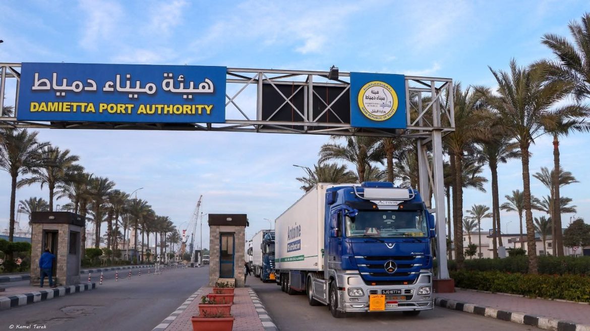 ميناء دمياط يتحول إلى ممر لوجستي رئيسي بين أوروبا والخليج