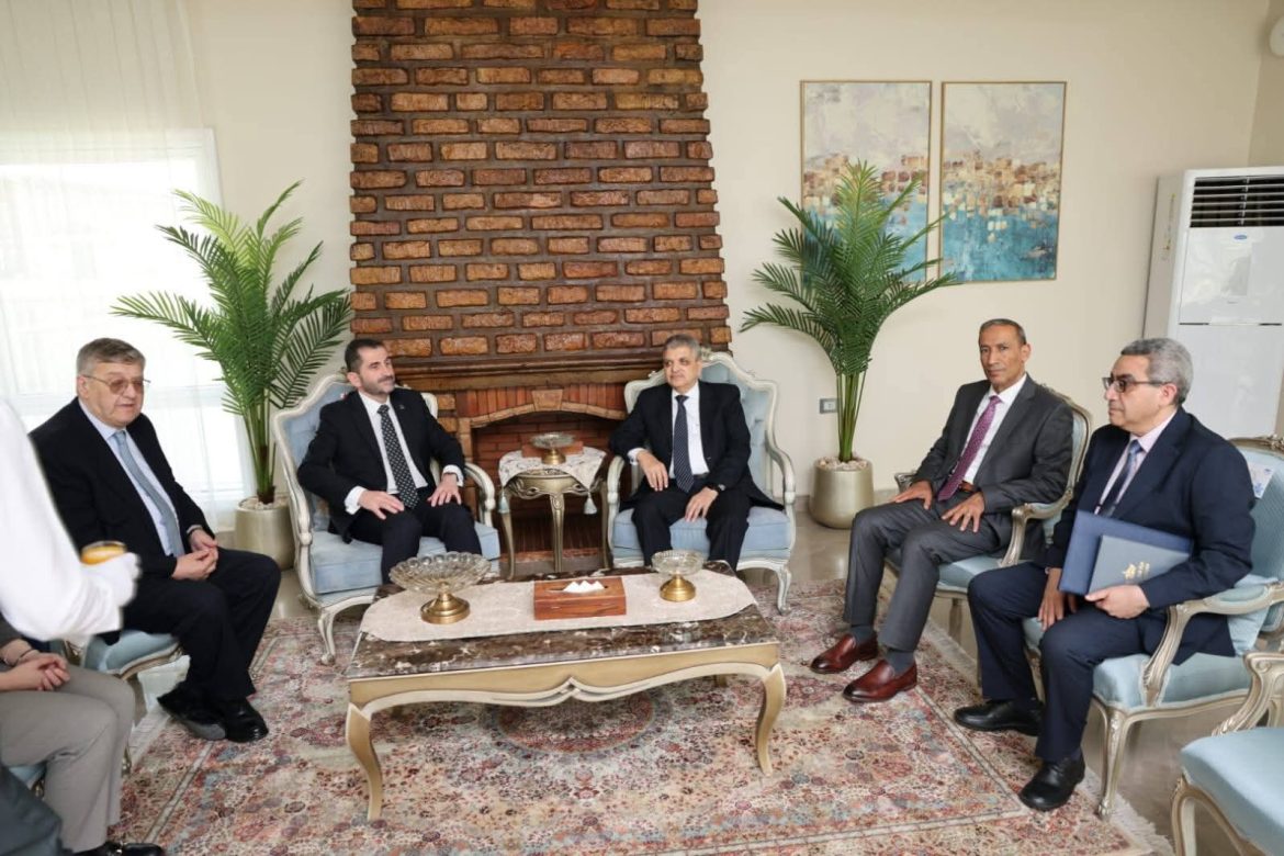 قناة السويس توقع مذكرة تفاهم جديدة مع غرفة الملاحة الدولية