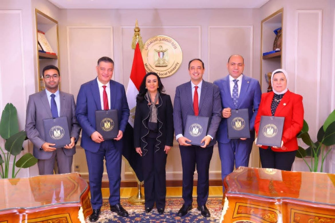 التضامن: خدمات علاج مجانية لمرضى الإدمان عبر خط ساخن حكومي