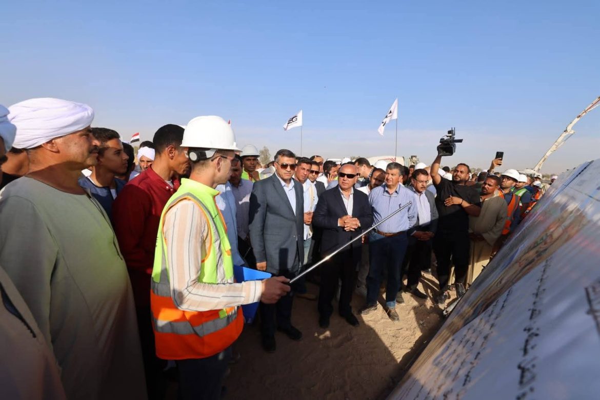 النقل: 380 كم من ديروط إلى الأقصر ضمن ممر تنموي يربط الإنتاج بالأسواق