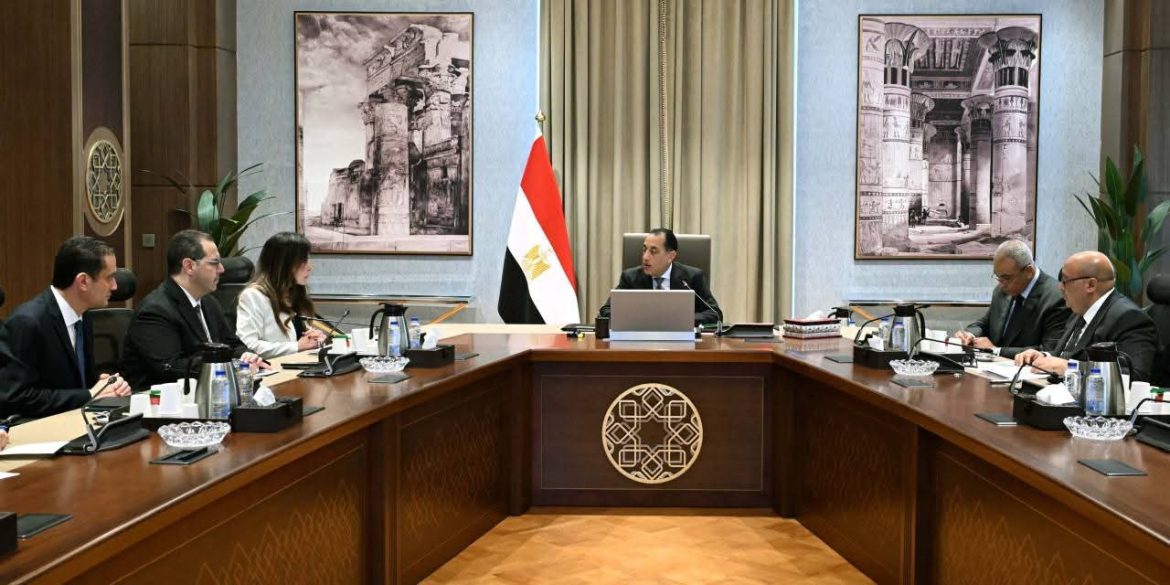 رئيس الوزراء: نتابع إجراءات تنظيم السوق العقارية باعتبارها أحد روافد الاقتصاد الوطني 