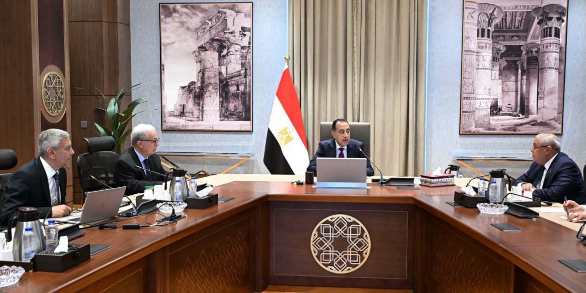 الحكومة تستهدف تحويل شركات الأدوية لمنافس عالمي