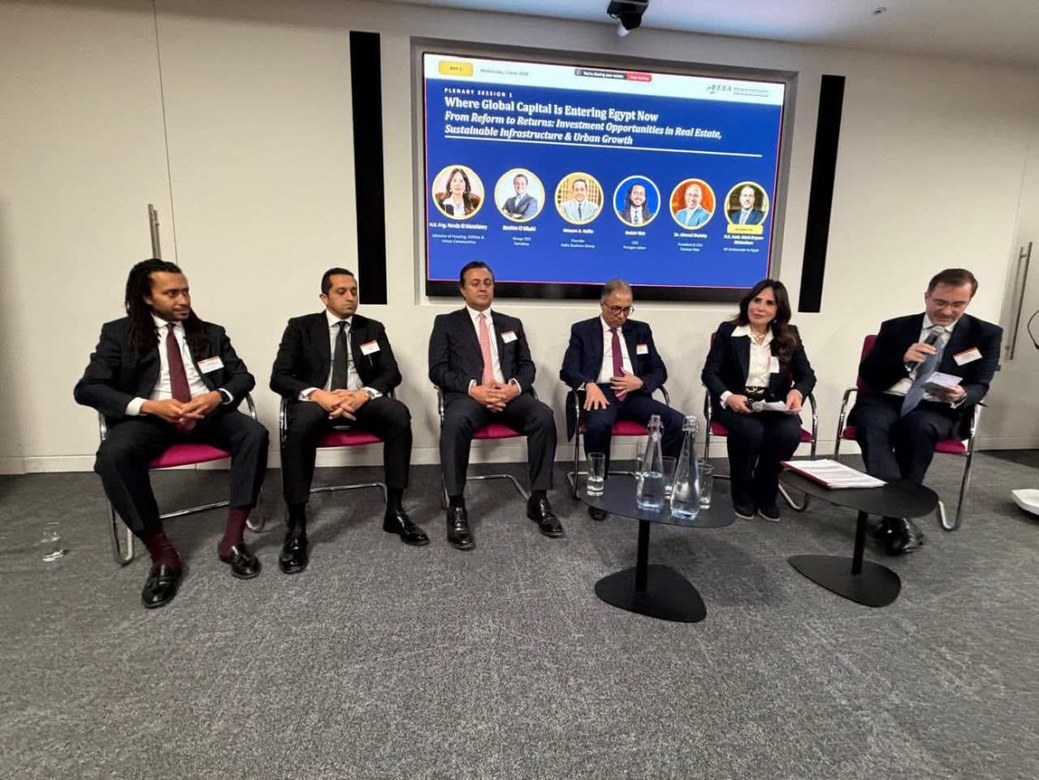 وزيرة الإسكان تستعرض فرص الاستثمار العقاري في مؤتمر لندن